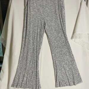 Free People Movement grey yoga soft flare pant w/pockets sz Large